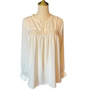 Collection by Cezele White Babydoll Style Tunic.  Sheer Detail. Size Small